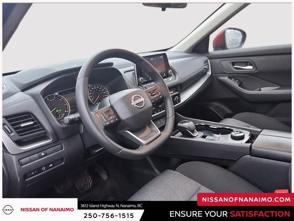 2025 Nissan Rogue SV-12