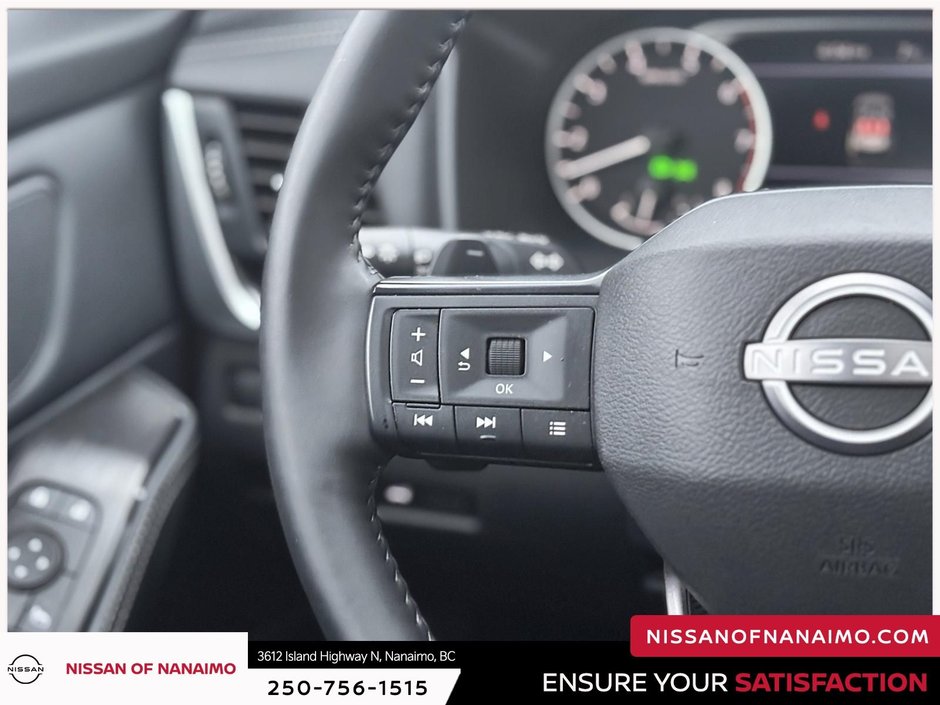 2025 Nissan Rogue SV-42