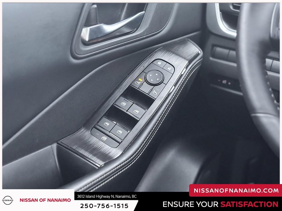 2025 Nissan Rogue SV-39