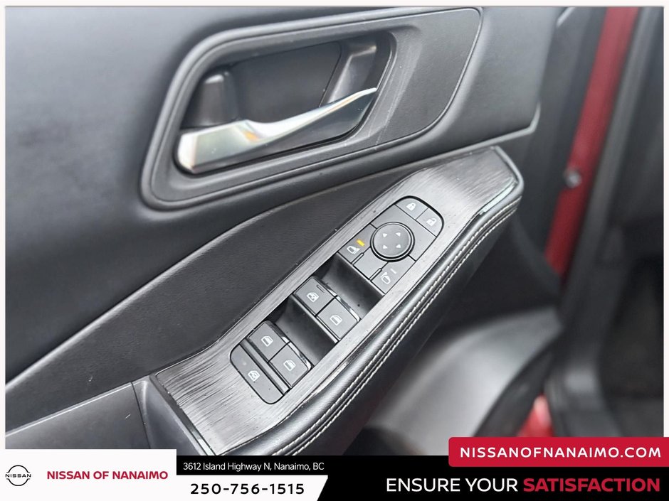 2025 Nissan Rogue SV-15