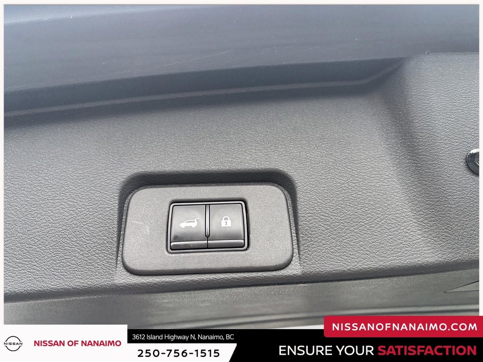 2025 Nissan Rogue SV-11