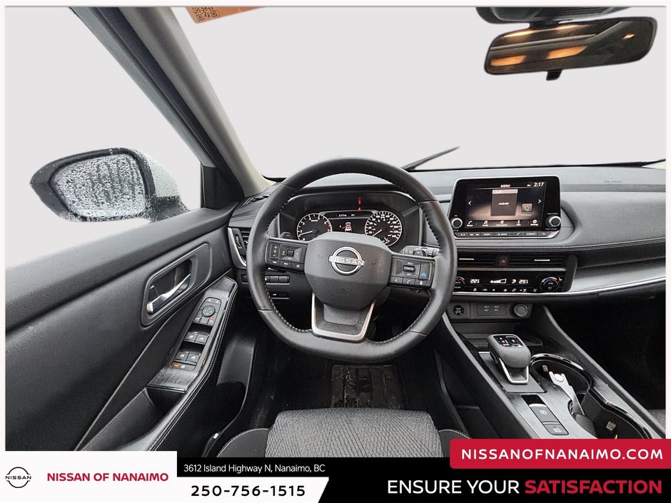 2025 Nissan Rogue SV-8