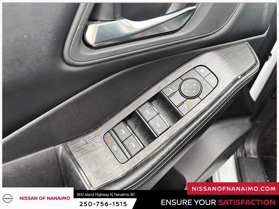 2025 Nissan Rogue SV-18