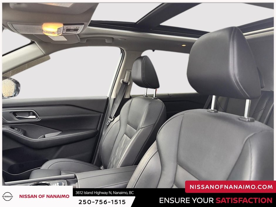 2025 Nissan Rogue Platinum-30