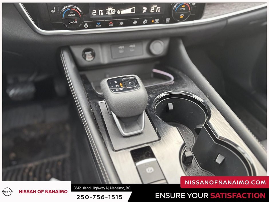 2025 Nissan Rogue Platinum-19