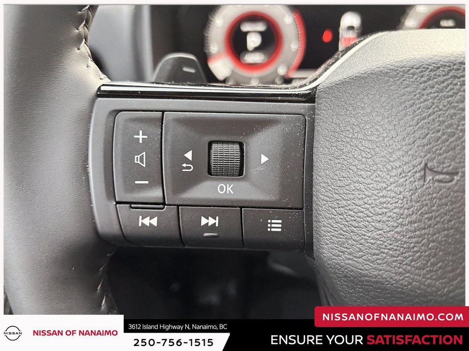 2025 Nissan Rogue Platinum-42