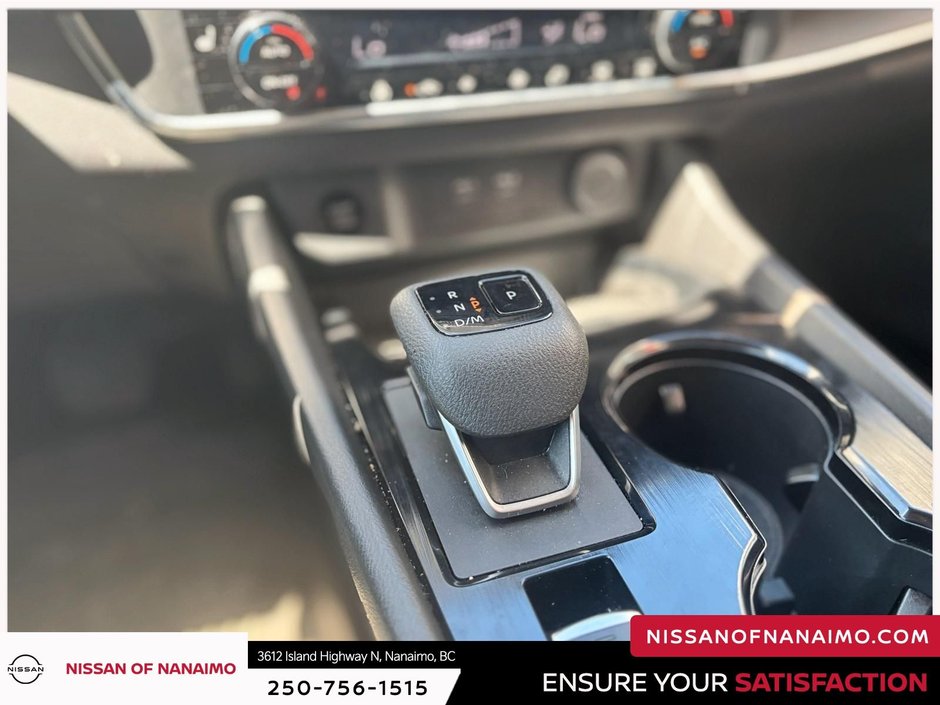 2025 Nissan Rogue S-16