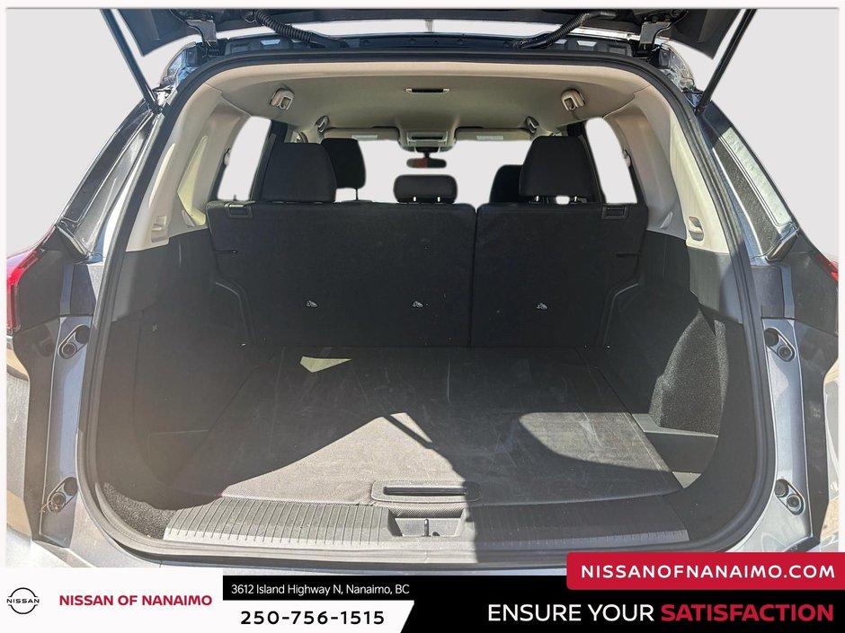 2025 Nissan Rogue S-9