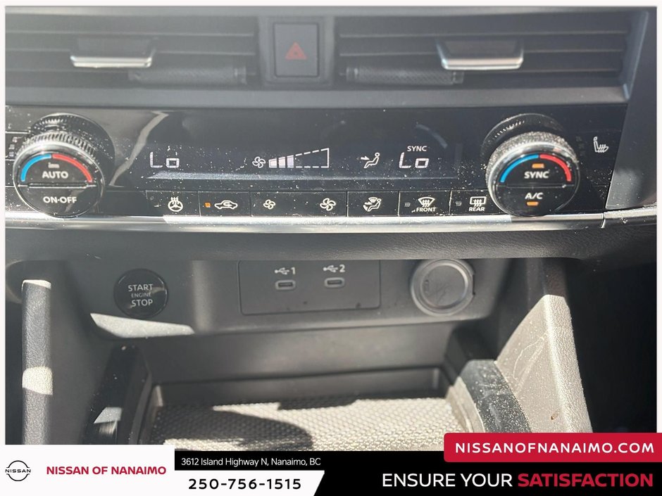 2025 Nissan Rogue S-18