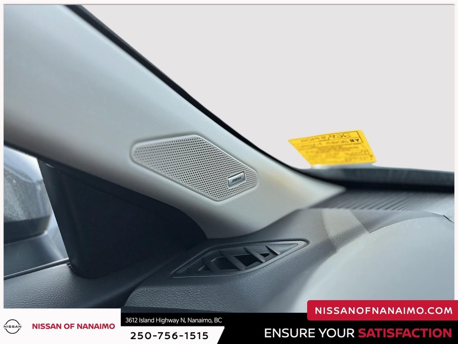 2025 Nissan Rogue Platinum-13