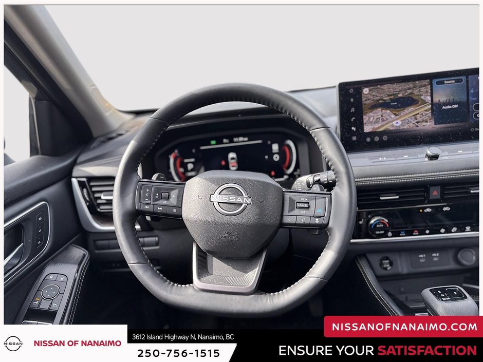 2025 Nissan Rogue Platinum-32