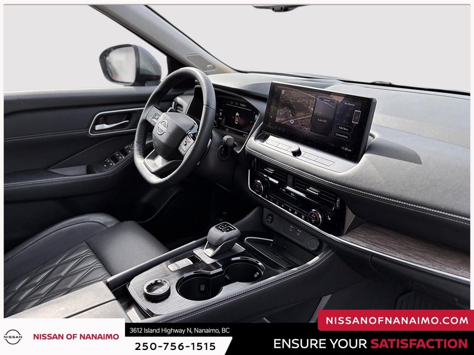 2025 Nissan Rogue Platinum-37