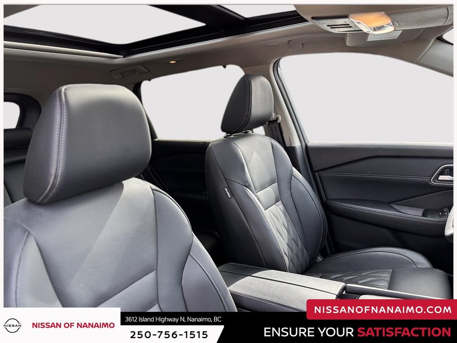 2025 Nissan Rogue Platinum-36