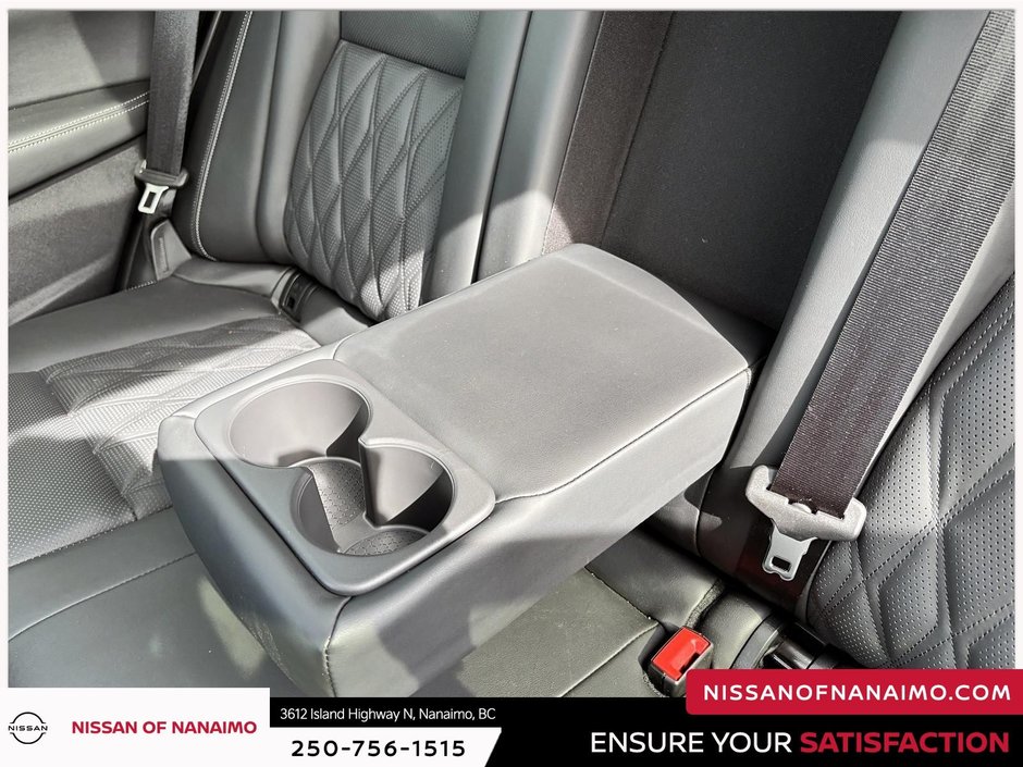 2025 Nissan Rogue Platinum-27