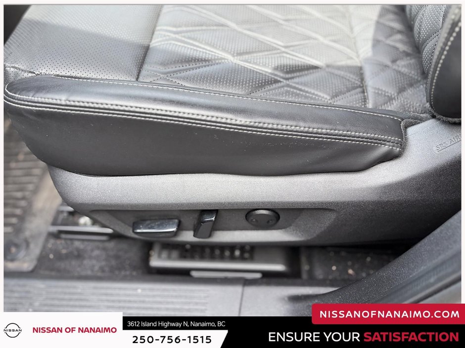 2025 Nissan Rogue Platinum-11