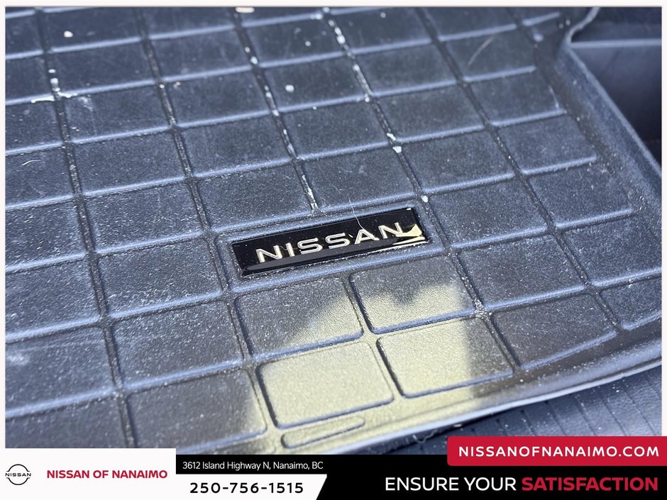 2025 Nissan Rogue SV-32