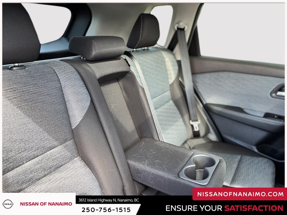 2025 Nissan Rogue SV-34