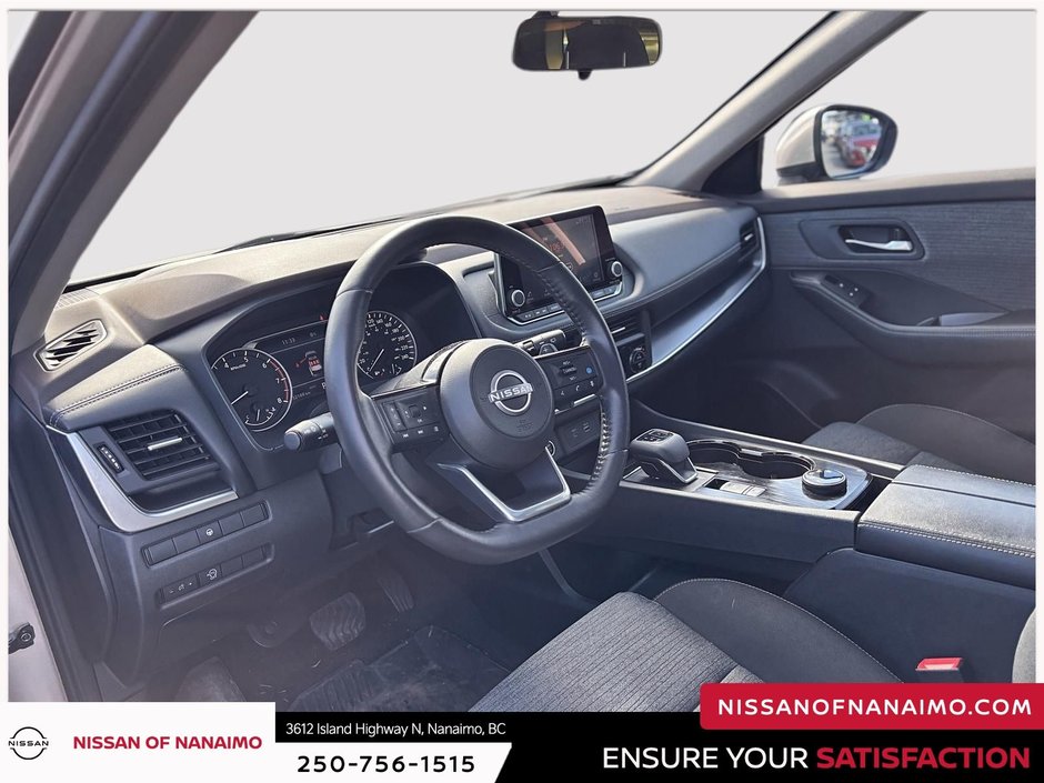 2025 Nissan Rogue SV-19