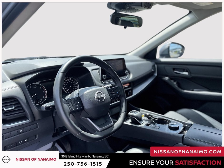 2025 Nissan Rogue SV-18