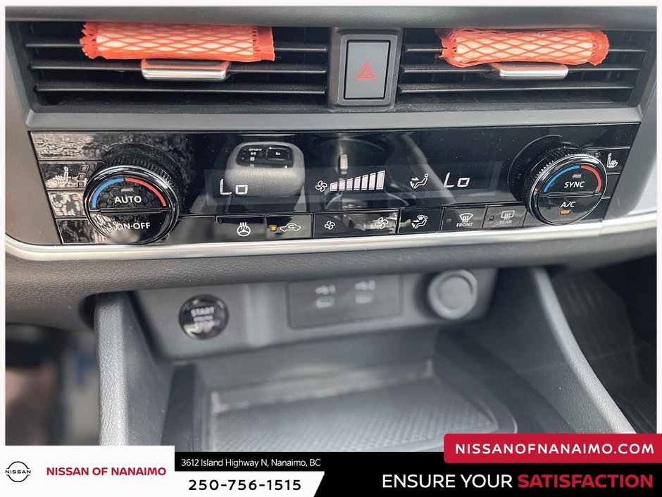 2025 Nissan Rogue SV-28