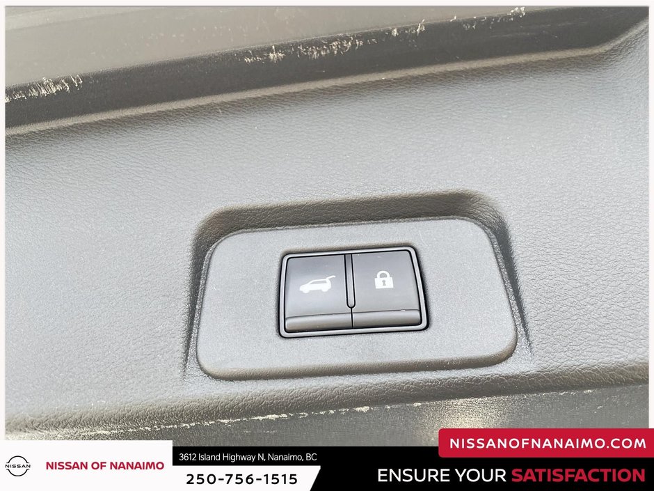 2025 Nissan Rogue SV-31