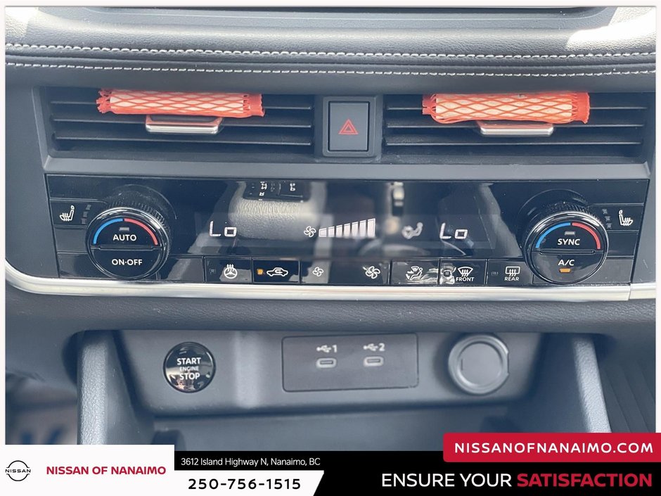 2025 Nissan Rogue SV-17