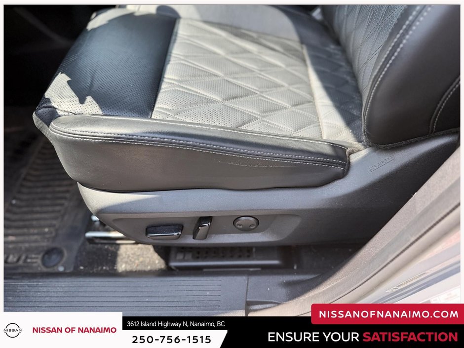 2025 Nissan Rogue Platinum-17