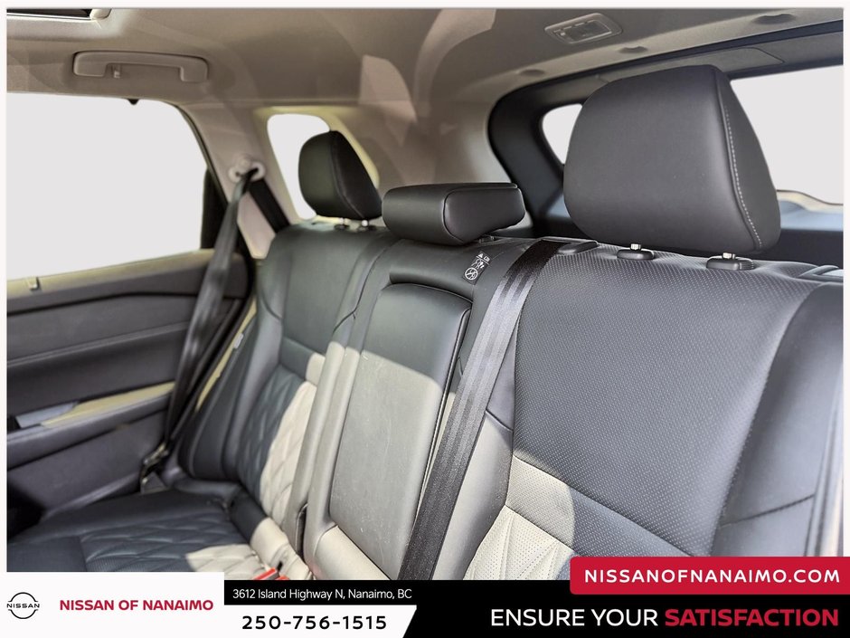 2025 Nissan Rogue Platinum-28