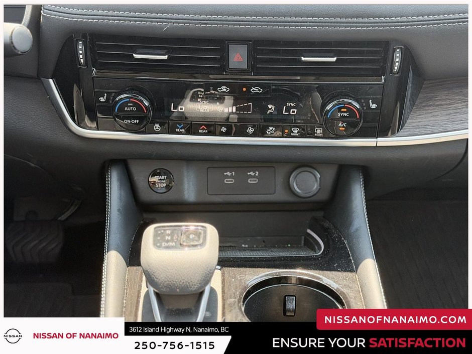 2025 Nissan Rogue Platinum-10