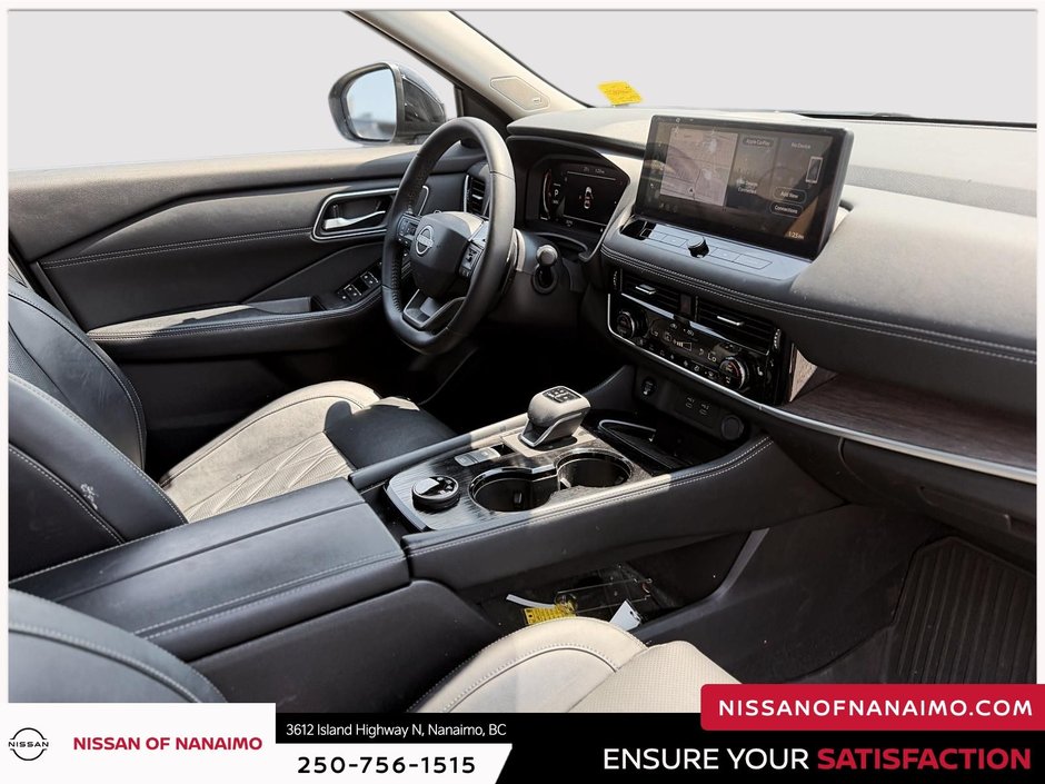 2025 Nissan Rogue Platinum-12