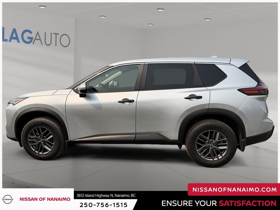 2025 Nissan Rogue S-7
