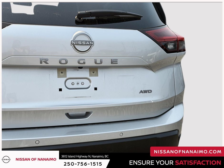 2025 Nissan Rogue S-23
