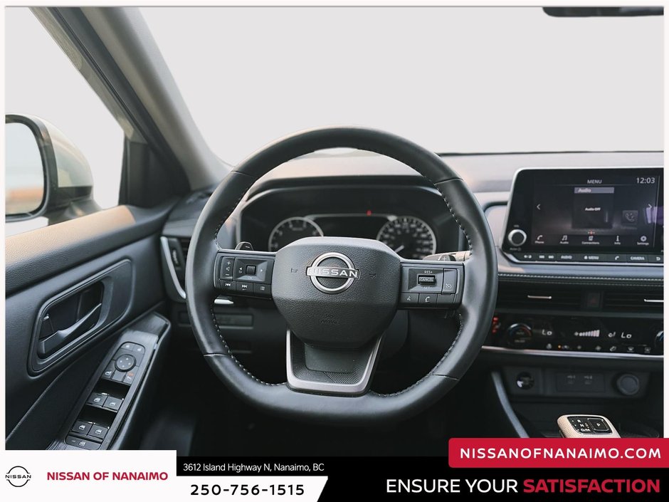 2025 Nissan Rogue S-9