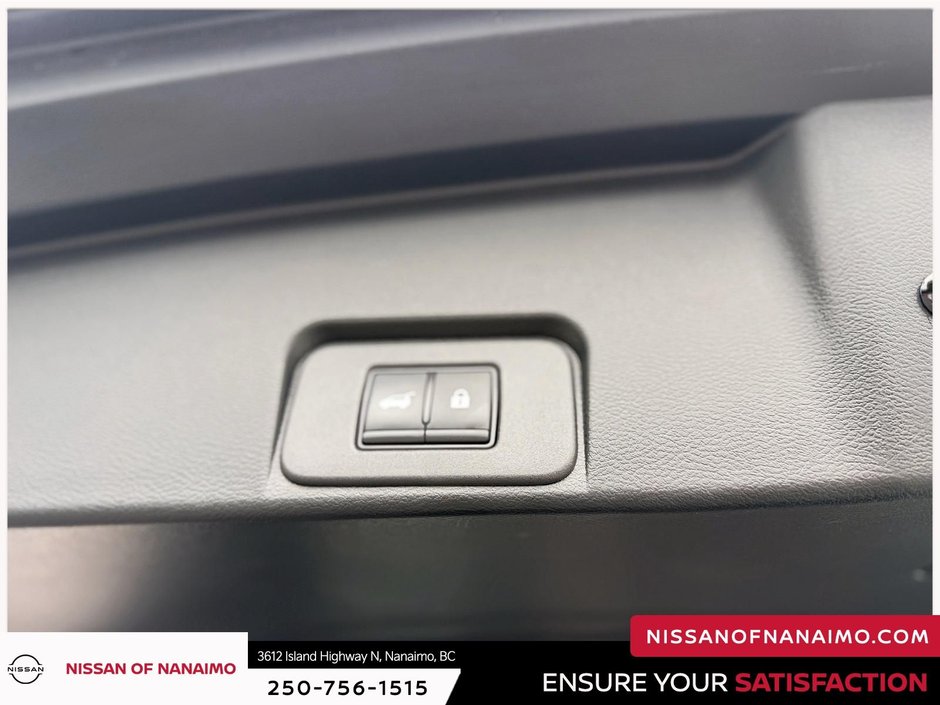 2025 Nissan Rogue SL-23