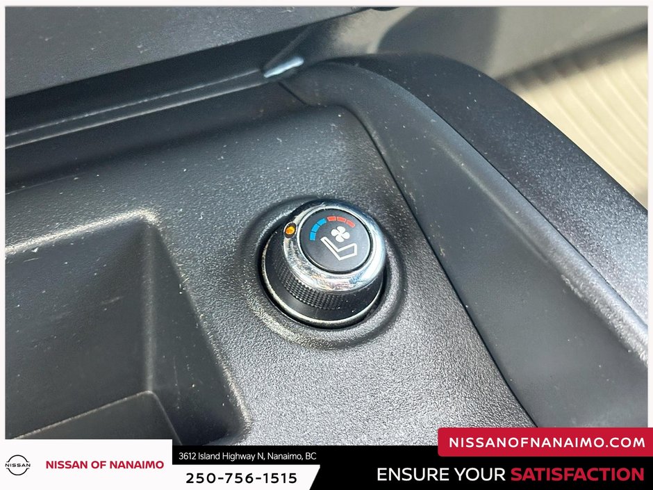 2021 Nissan Titan PRO-4X-21