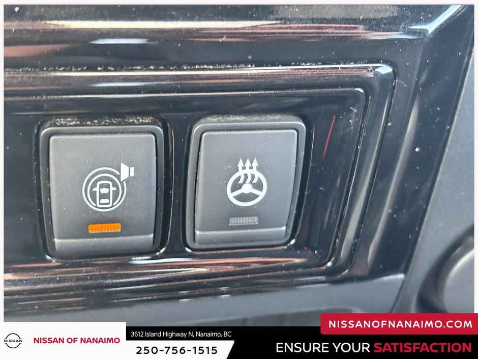 2021 Nissan Titan PRO-4X-22
