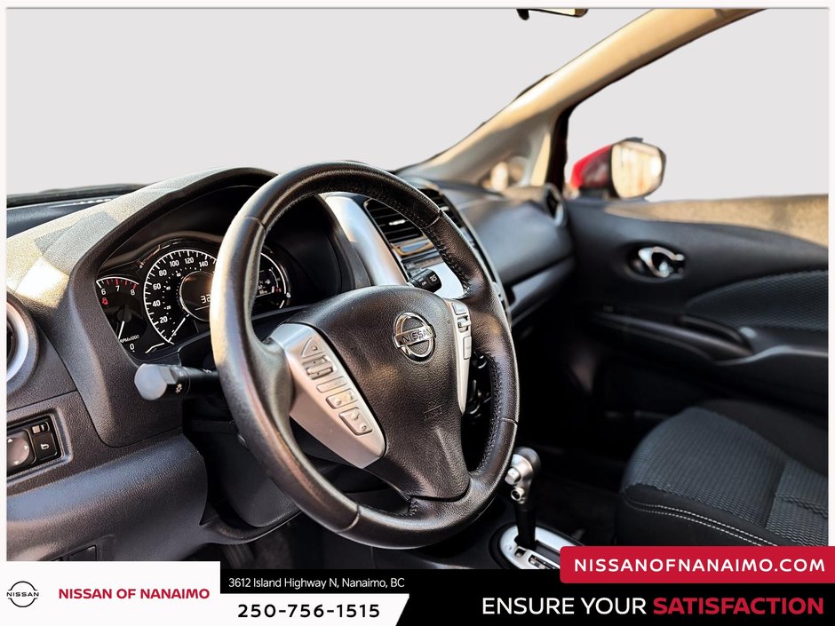 2016 Nissan Versa Note SL-10