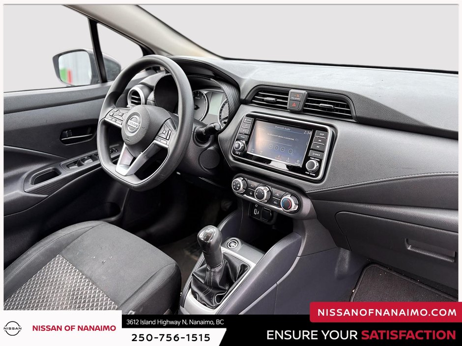 2021 Nissan Versa 1.6 S-18