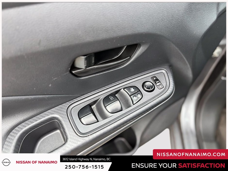 2021 Nissan Versa 1.6 S-22
