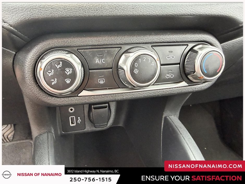 2021 Nissan Versa 1.6 S-11