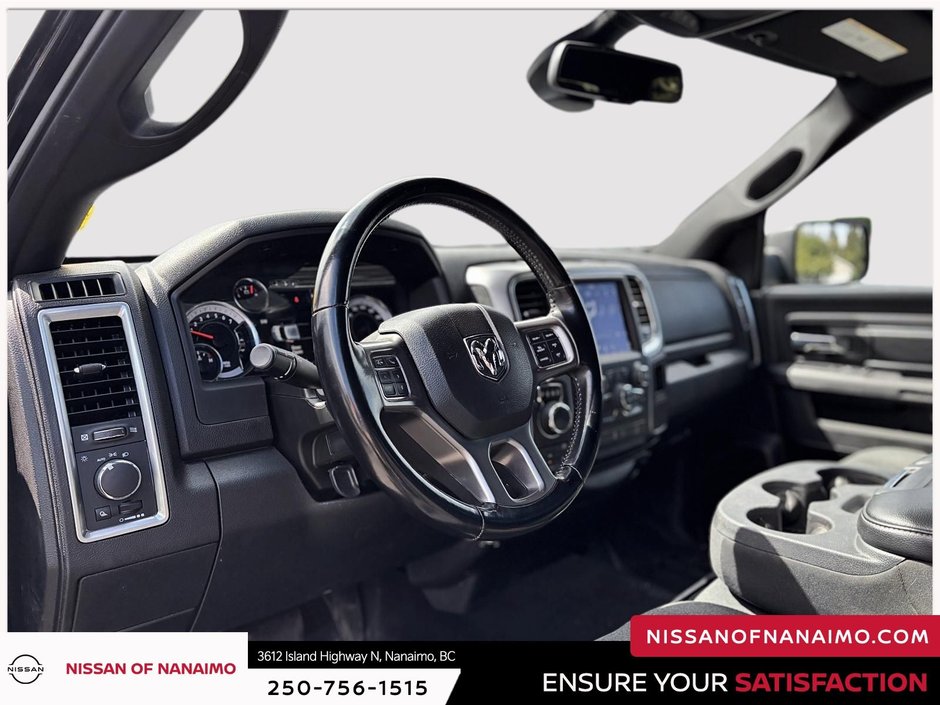 2021 Ram 1500 Classic Warlock-21