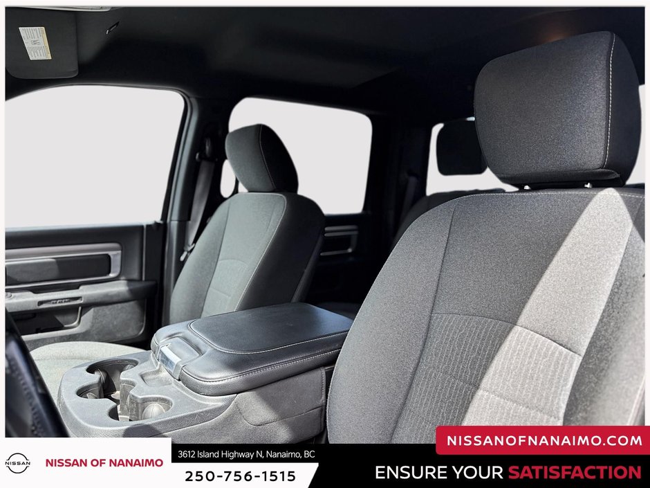 2021 Ram 1500 Classic Warlock-22
