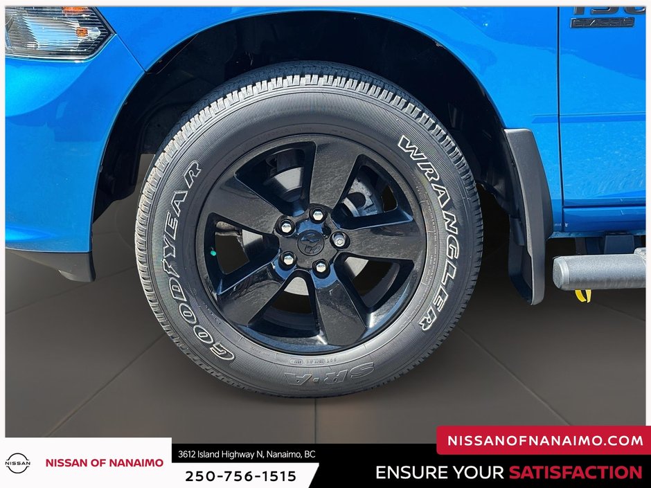 2023 Ram 1500 Classic Express-33