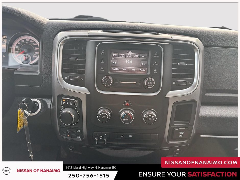 2023 Ram 1500 Classic SLT-17