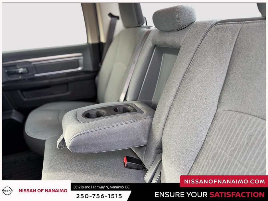 2023 Ram 1500 Classic SLT-12