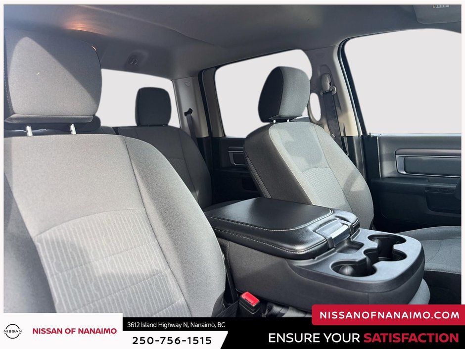 2023 Ram 1500 Classic SLT-23