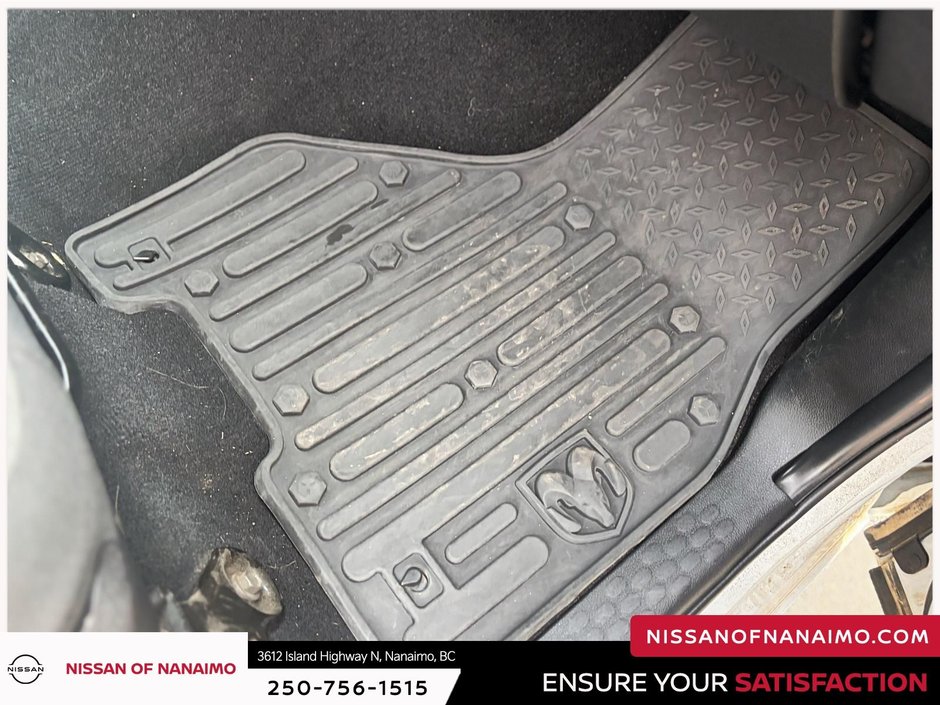 2023 Ram 1500 Classic SLT-22