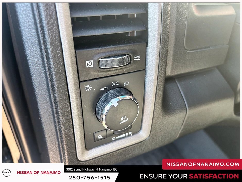 2023 Ram 1500 Classic Express-24