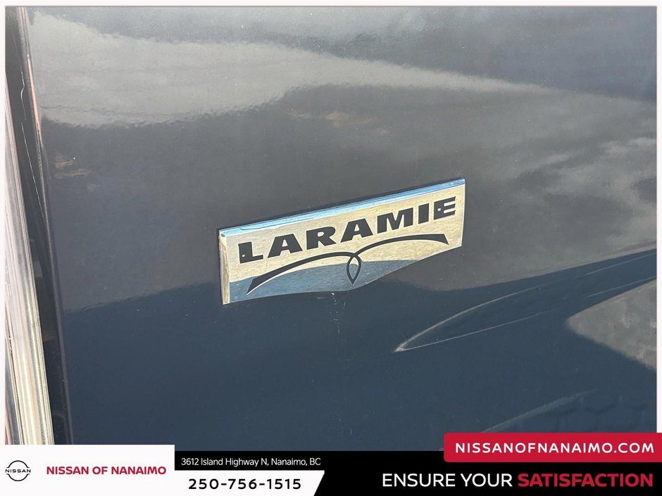 2015 Ram 1500 Laramie-19
