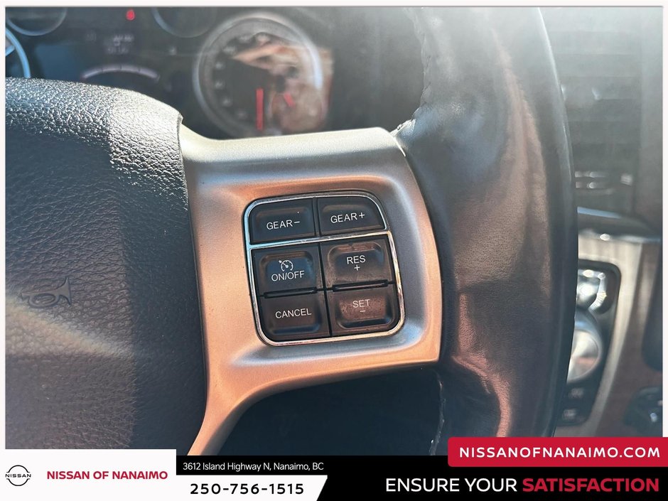 2015 Ram 1500 Laramie-27